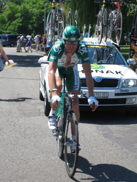 gal/Les_coureurs_au_depart_a_Strasbourg/Tour de France 2006 115.jpg